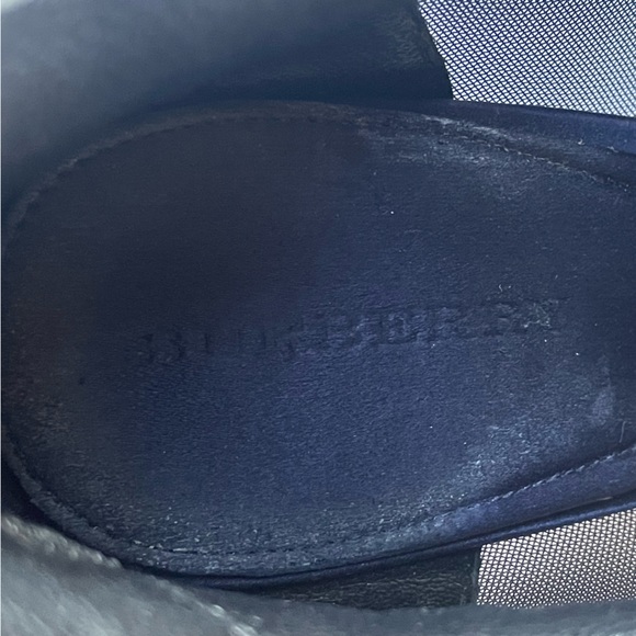 Burberry Size 39 (8.5) Peep Toe Lace Up Heels Suede,leather & Nylon - Picture 8 of 8